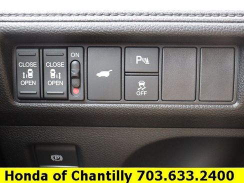 Certified 2025 Honda Odyssey Touring image 14