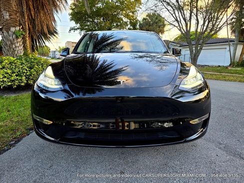 Used 2022 Tesla Model Y Long Range image 69