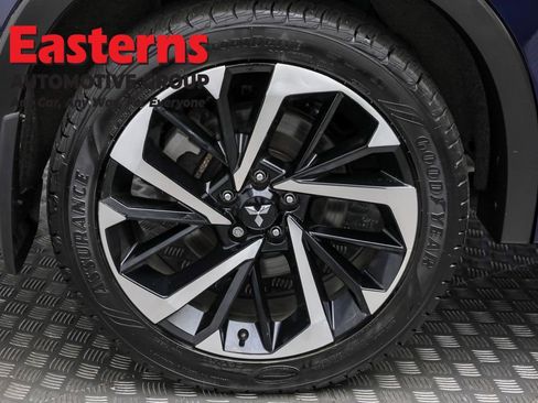 Used 2023 Mitsubishi Outlander SEL image 29