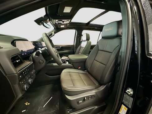 New 2026 Chevrolet Suburban High Country image 23