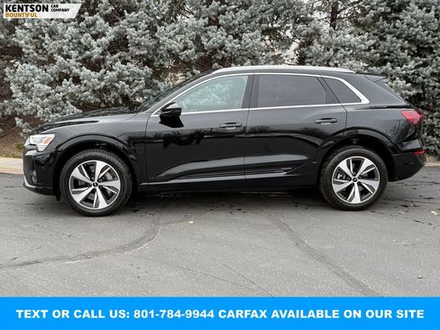 Used 2024 Audi Q8 e-tron Premium Plus image 4