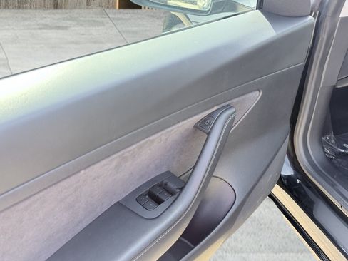 Used 2021 Tesla Model 3 Standard Range Plus RWD image 18
