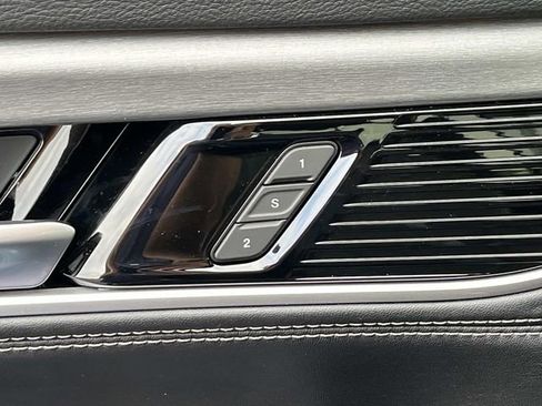 New 2026 Jeep Grand Wagoneer 4WD image 25