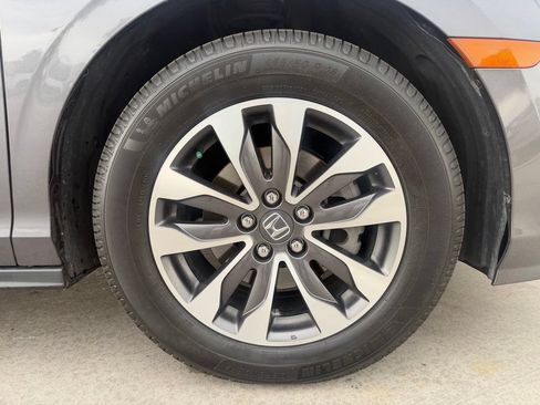 Used 2022 Honda Odyssey EX-L image 29