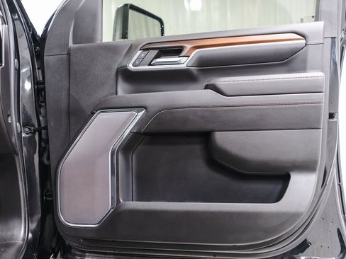 Used 2024 GMC Sierra 2500 Denali w/ Denali Reserve Package image 35