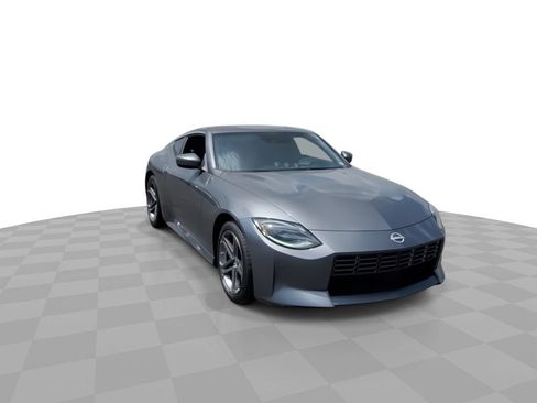 Used 2025 Nissan Z Sport w/ Floor Mat Package RWD image 2
