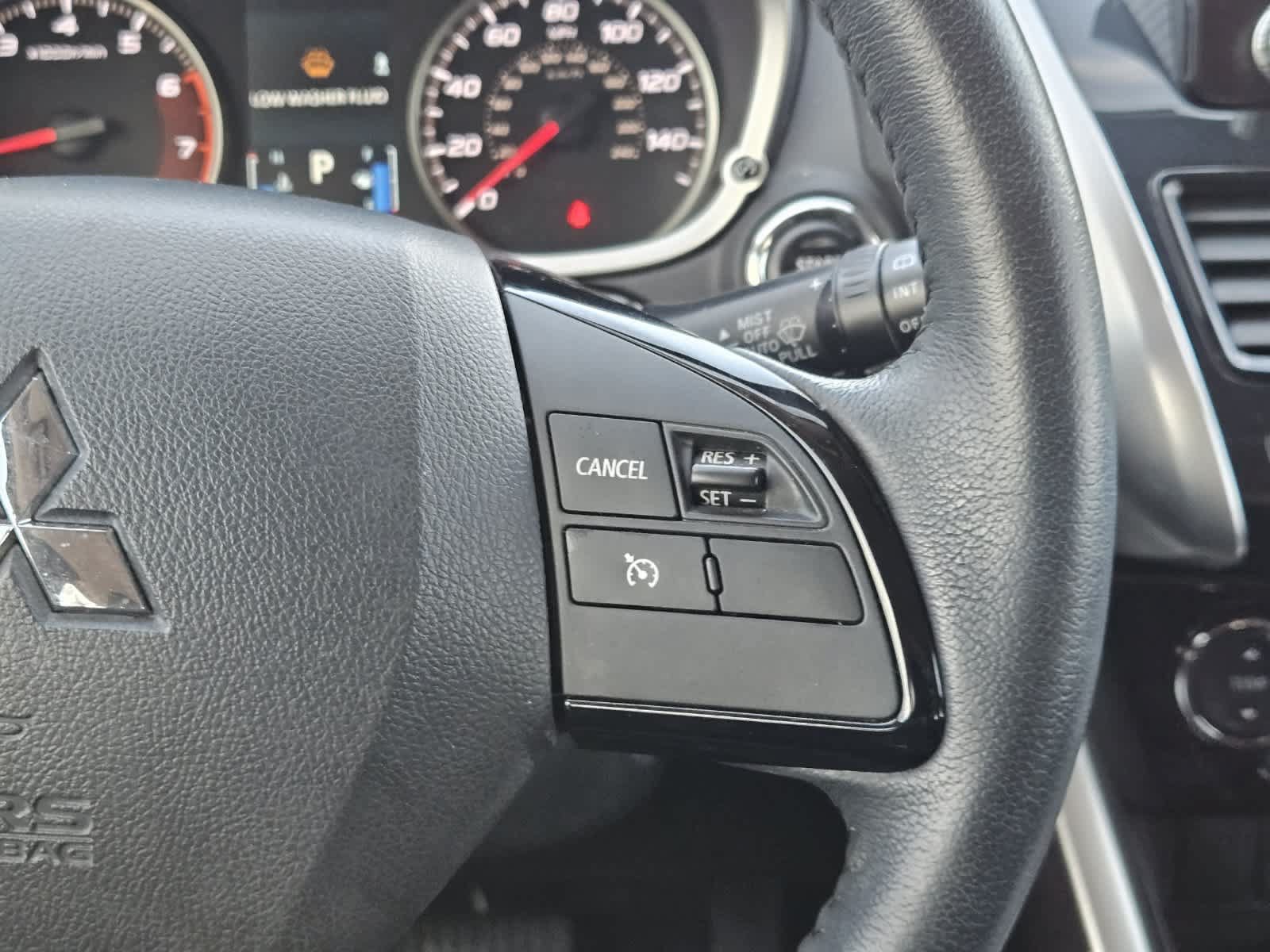 Used 2022 Mitsubishi Eclipse Cross SE FWD image 27