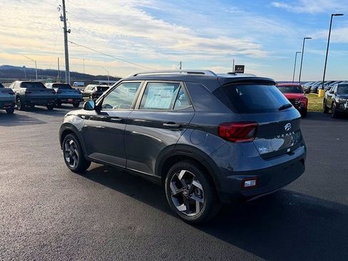 New 2026 Hyundai Venue SEL image 5