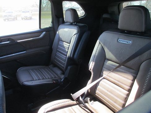 New 2026 GMC Acadia Denali Ultimate image 12