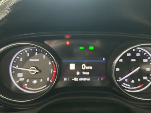 Used 2022 Buick Encore GX Essence w/ Advanced Technology Package FWD image 15
