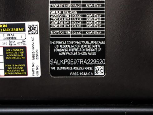 Used 2024 Land Rover Range Rover SE image 26