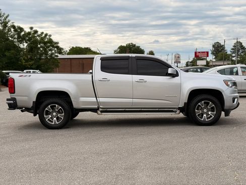 Used 2018 Chevrolet Colorado Z71 AWD/4WD image 10