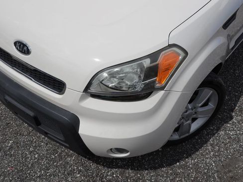 Used 2010 Kia Soul ! FWD image 17