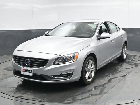 Used 2014 Volvo S60 T5 image 5