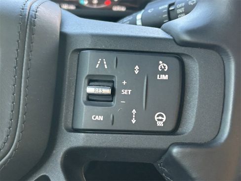 Used 2024 Land Rover Defender 130 Outbound image 41
