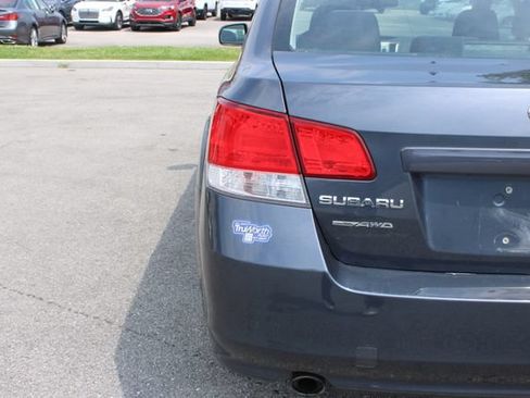 Used 2014 Subaru Legacy 2.5i Premium AWD/4WD image 33