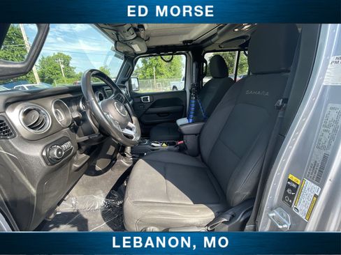 Used 2021 Jeep Wrangler Unlimited Sahara AWD/4WD image 18