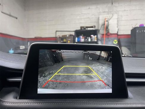 Used 2021 Genesis G70 2.0T image 14