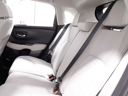 Certified 2024 Honda HR-V LX image 20