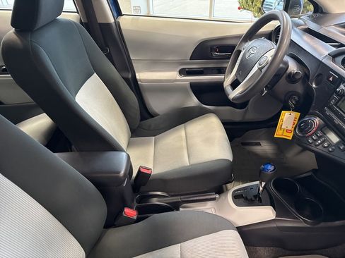Used 2014 Toyota Prius C Two image 20