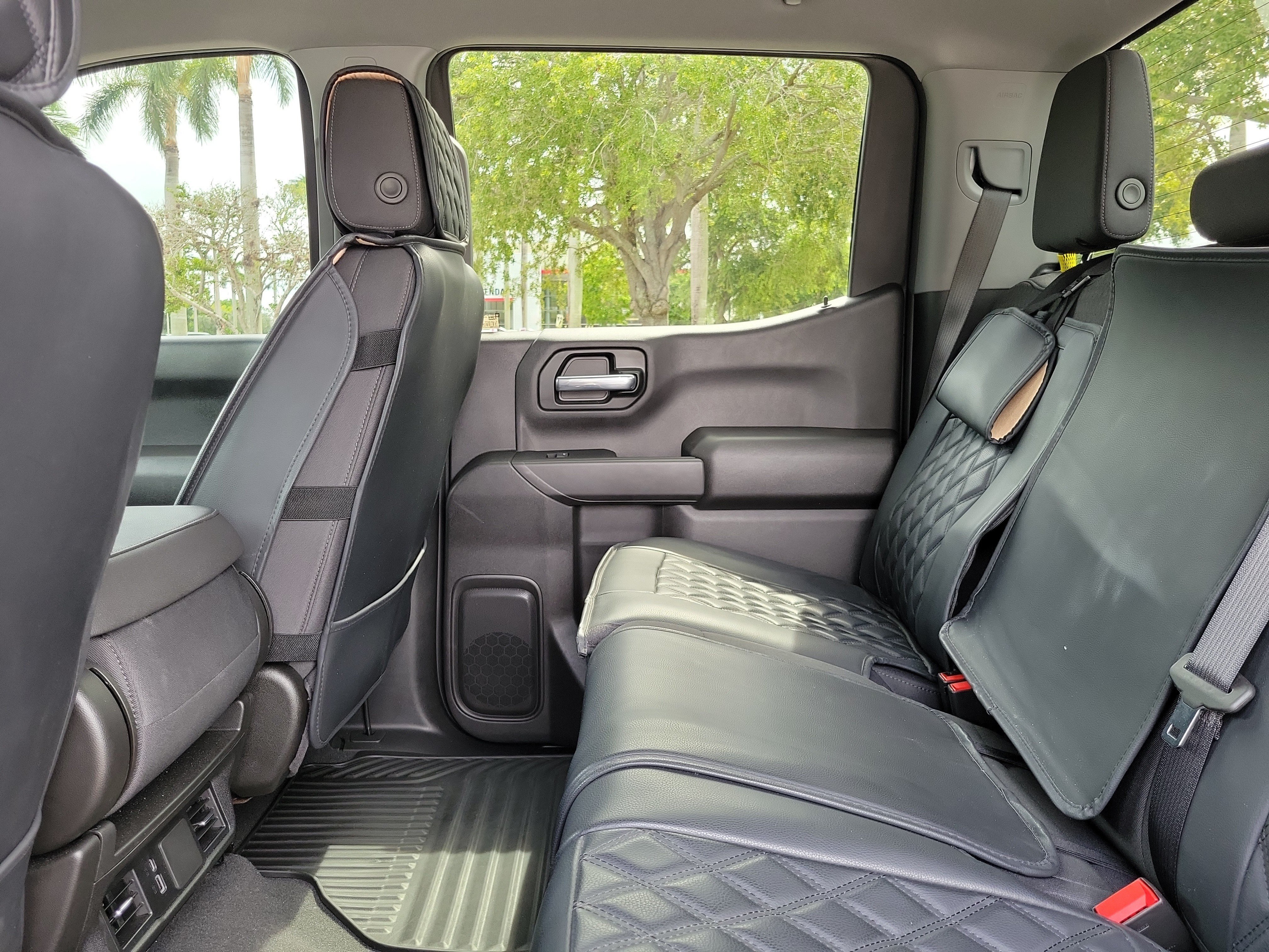 Used 2025 Chevrolet Silverado 1500 Custom w/ Turbomax Blackout Package RWD image 11