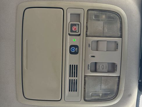 Used 2018 Honda Accord Touring image 27