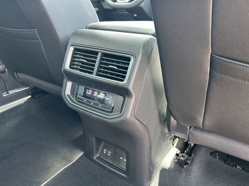 New 2026 Volkswagen Atlas SE FWD image 51