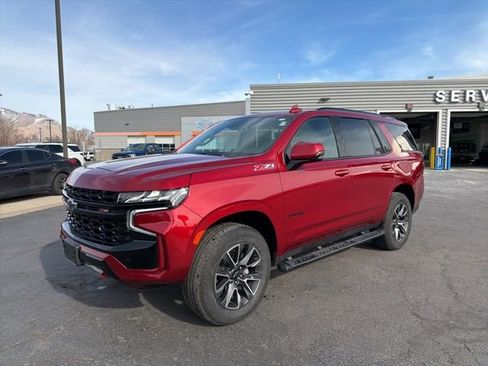 Used 2023 Chevrolet Tahoe Z71 w/ Luxury Package AWD/4WD image 13