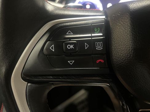Used 2022 Jeep Grand Cherokee Trailhawk AWD/4WD image 12