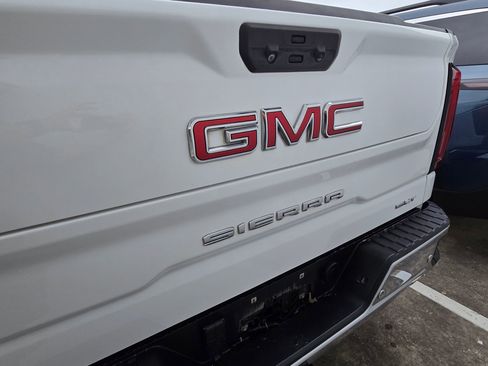 Used 2022 GMC Sierra 1500 SLT AWD/4WD image 6