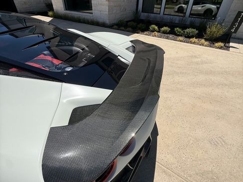 Used 2020 Ferrari F8 Tributo RWD image 16
