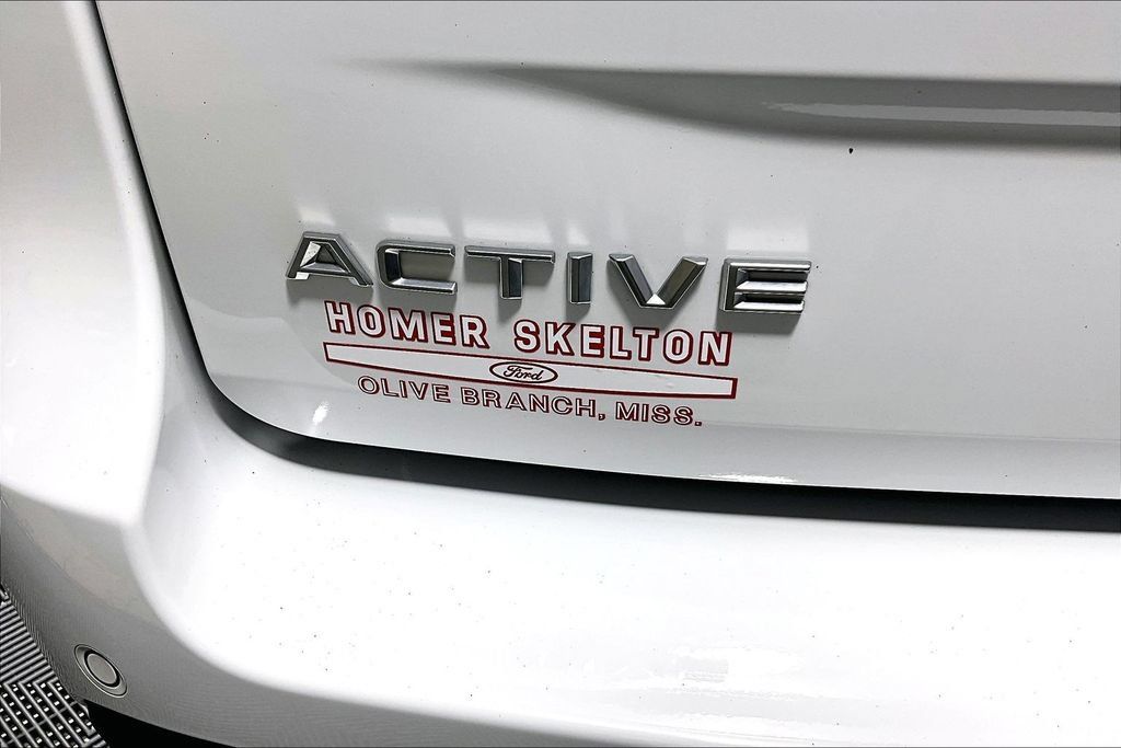 Used 2025 Ford Expedition Active AWD/4WD image 14