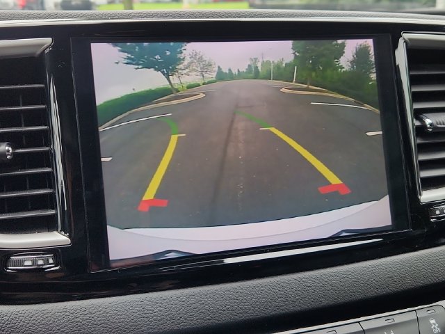 Used 2025 Chrysler Pacifica Select FWD image 47