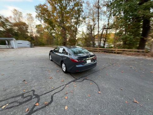 Used 2025 Toyota Camry LE image 15