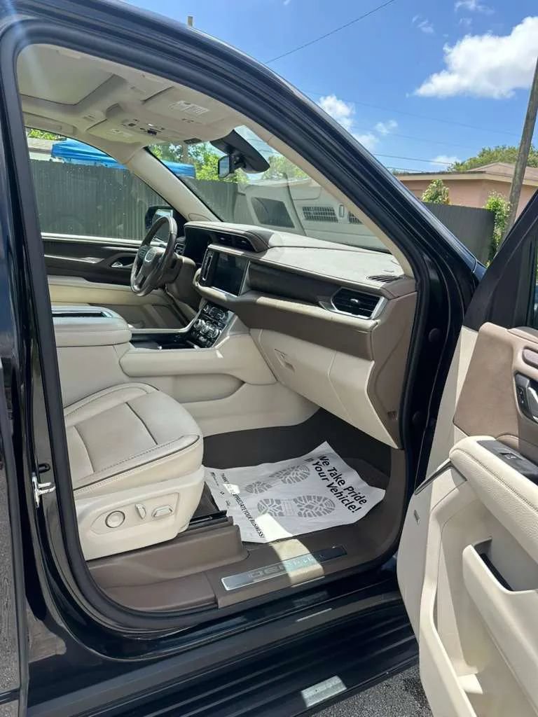Used 2021 GMC Yukon Denali AWD/4WD image 11