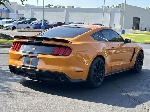 Used 2018 Ford Mustang Shelby GT350 w/ Convenience Package RWD image 13