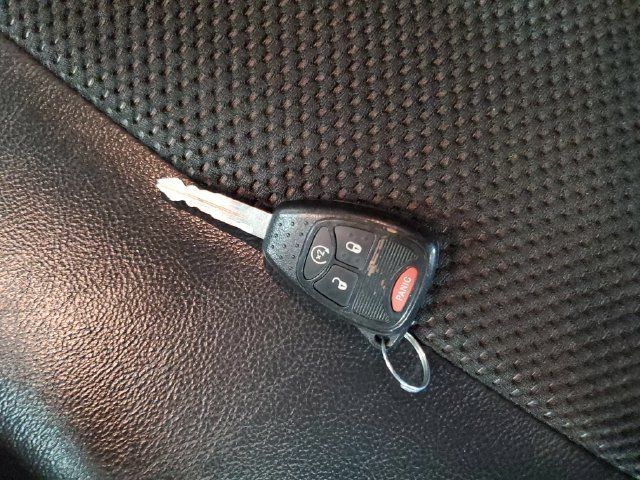 Used 2016 Jeep Compass Latitude AWD/4WD image 30