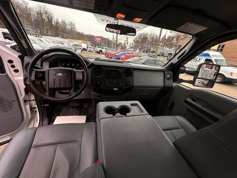 Used 2016 Ford F250 XL w/ FX4 Off-Road Package image 14