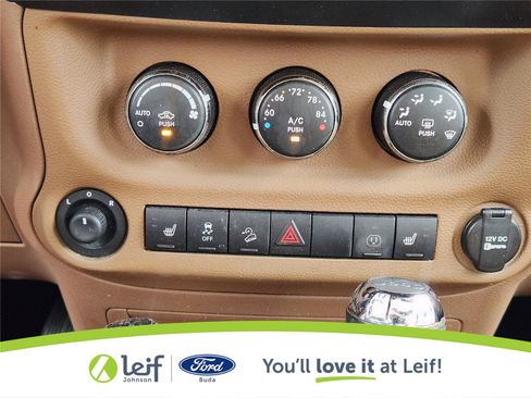 Used 2013 Jeep Wrangler Unlimited Sahara w/ Connectivity Group AWD/4WD image 26