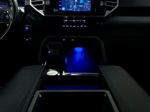 Used 2022 Toyota Tundra SR5 image 28