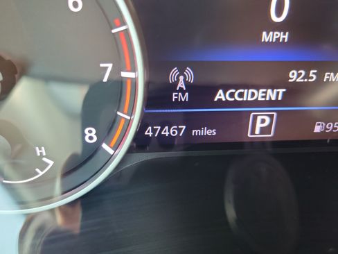 Used 2021 Nissan Sentra SR FWD image 28