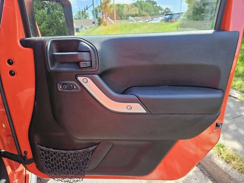 Used 2015 Jeep Wrangler Unlimited Sport AWD/4WD image 17
