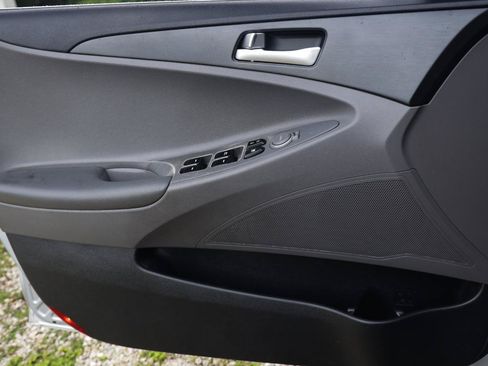 Used 2011 Hyundai Sonata GLS FWD image 37