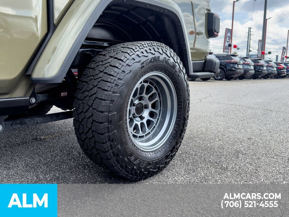 Used 2025 Jeep Gladiator Rubicon AWD/4WD image 31