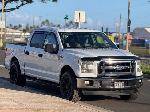 Used 2016 Ford F150 XLT w/ Trailer Tow Package RWD image 6
