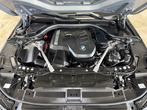 Used 2025 BMW 530i RWD image 35