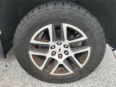 Used 2020 Chevrolet Silverado 1500 LT Trail Boss image 13