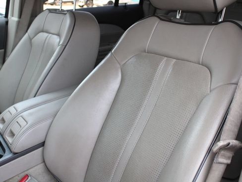 Used 2012 Lincoln MKX AWD image 6