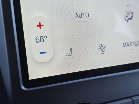 Used 2024 Ford Edge SEL image 22