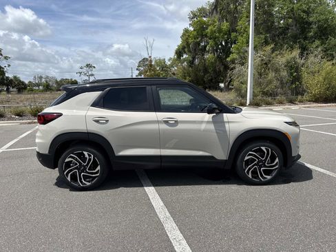 New 2026 Chevrolet TrailBlazer RS w/ Convenience Package FWD image 2